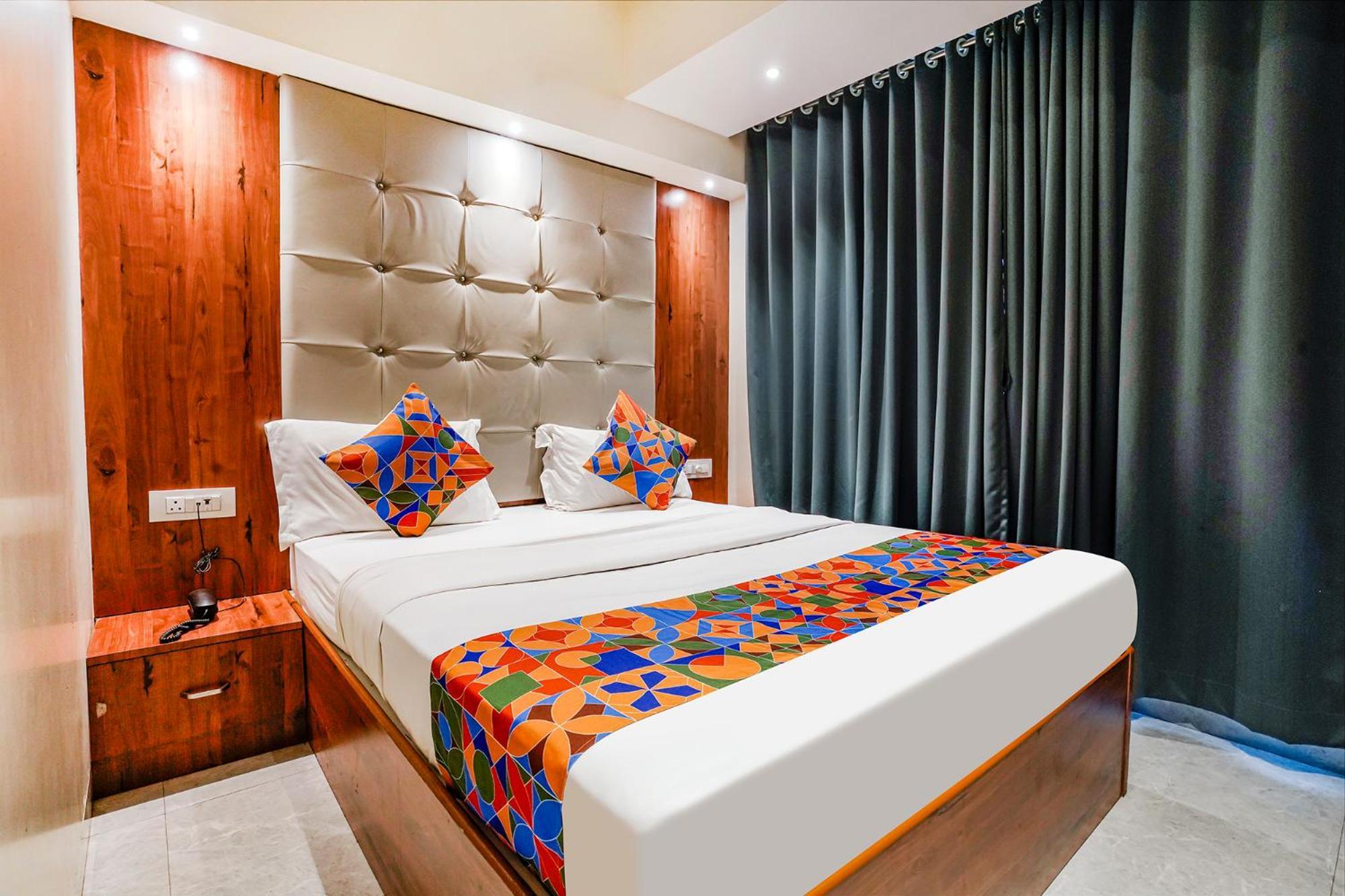 Hotel Fabexpress Utsav Residency - Nr Panvel Jāmb Esterno foto