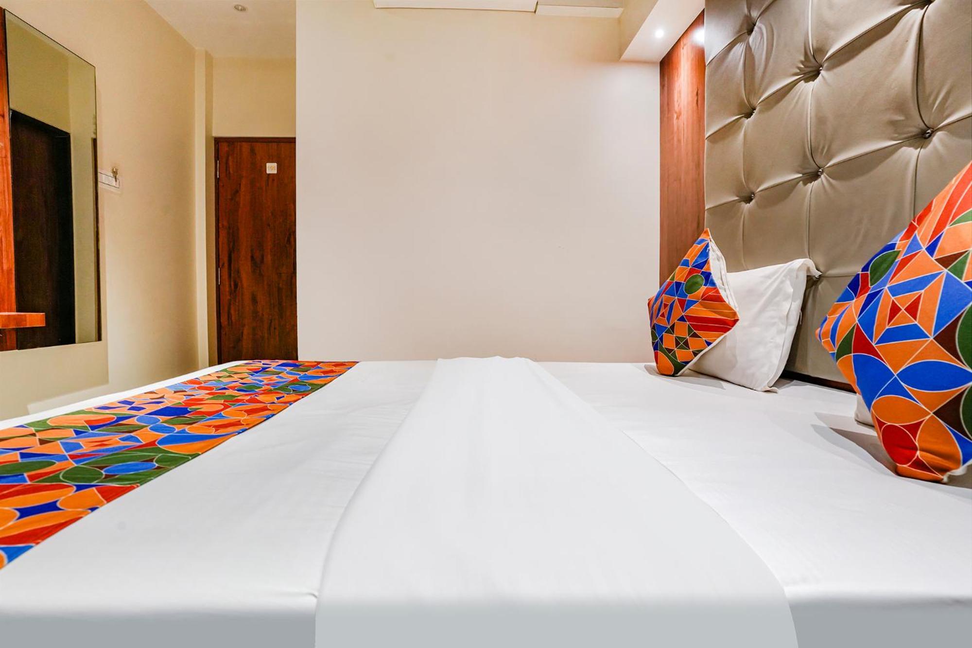 Hotel Fabexpress Utsav Residency - Nr Panvel Jāmb Esterno foto