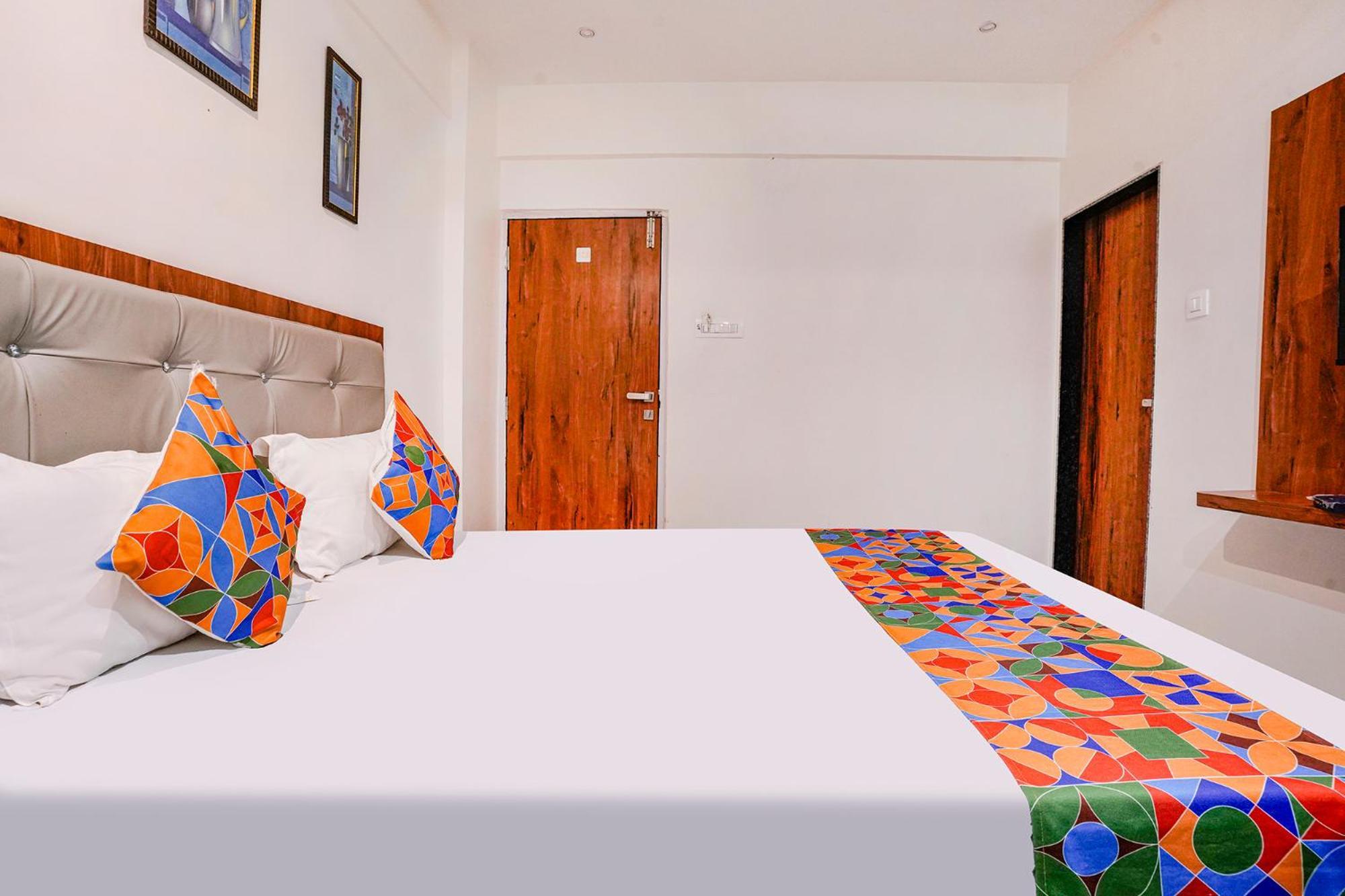 Hotel Fabexpress Utsav Residency - Nr Panvel Jāmb Esterno foto