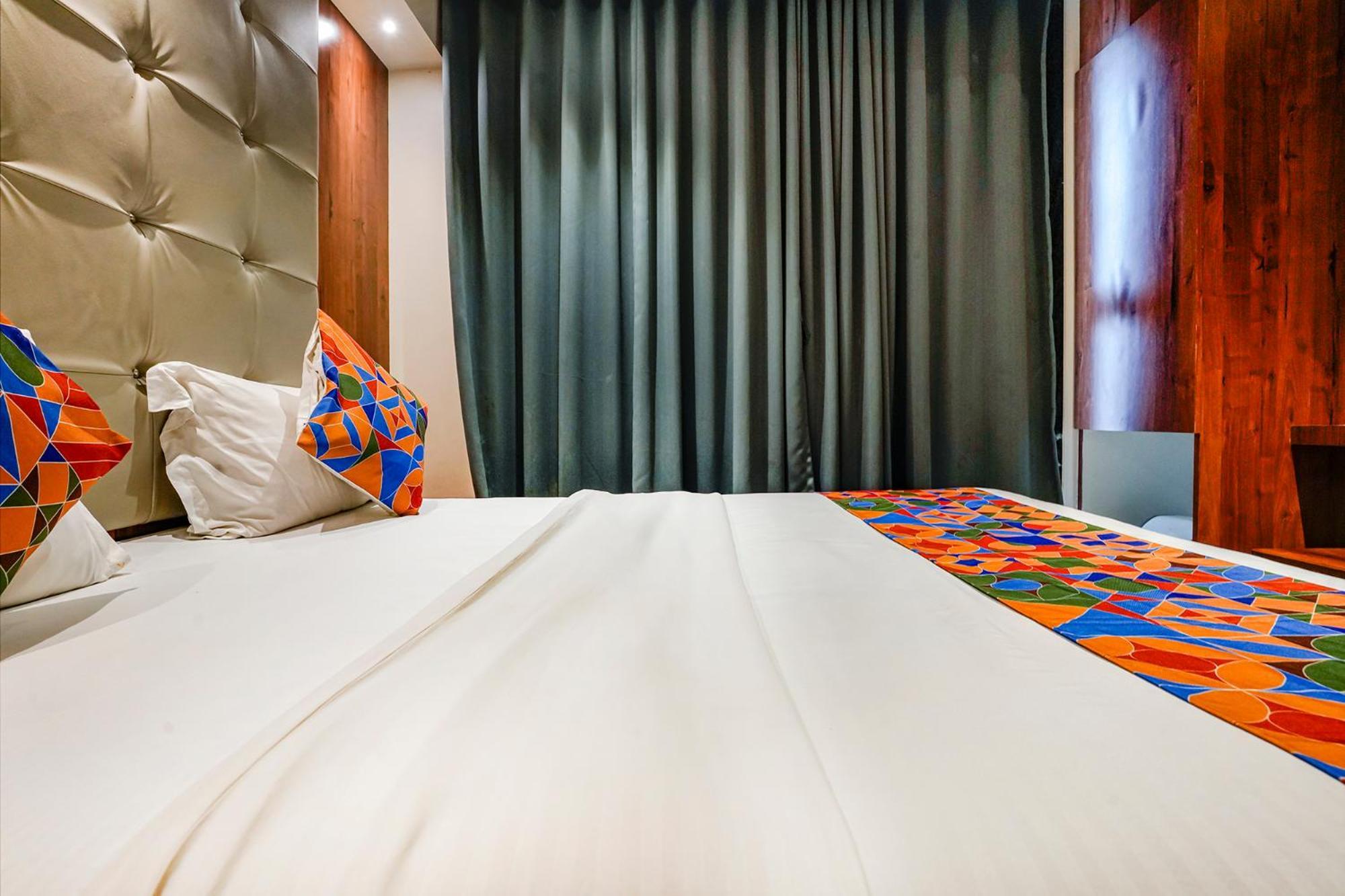 Hotel Fabexpress Utsav Residency - Nr Panvel Jāmb Esterno foto