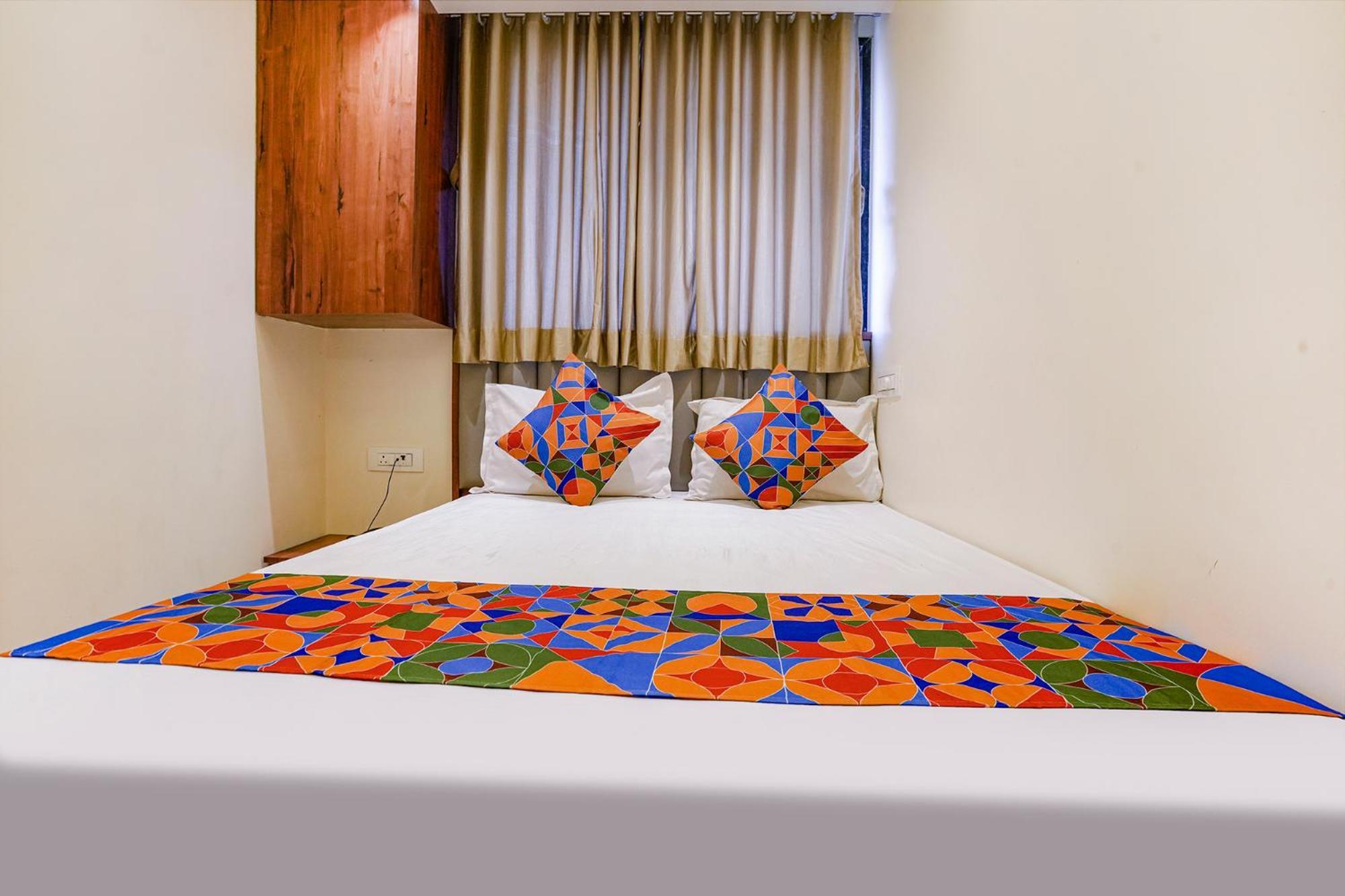 Hotel Fabexpress Utsav Residency - Nr Panvel Jāmb Esterno foto